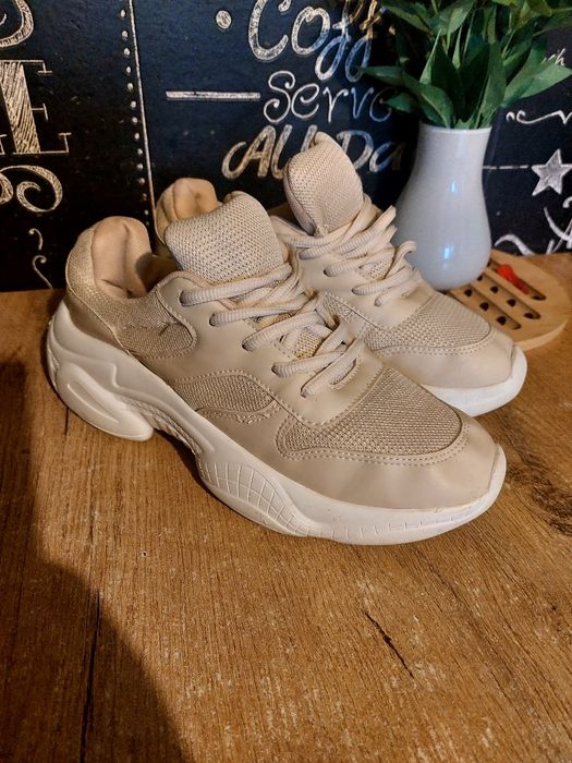 Buty beżowe Vty 37