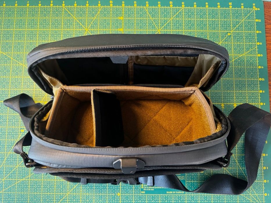 Gomatic Torba Peter McKinnon Camera Sling 5L