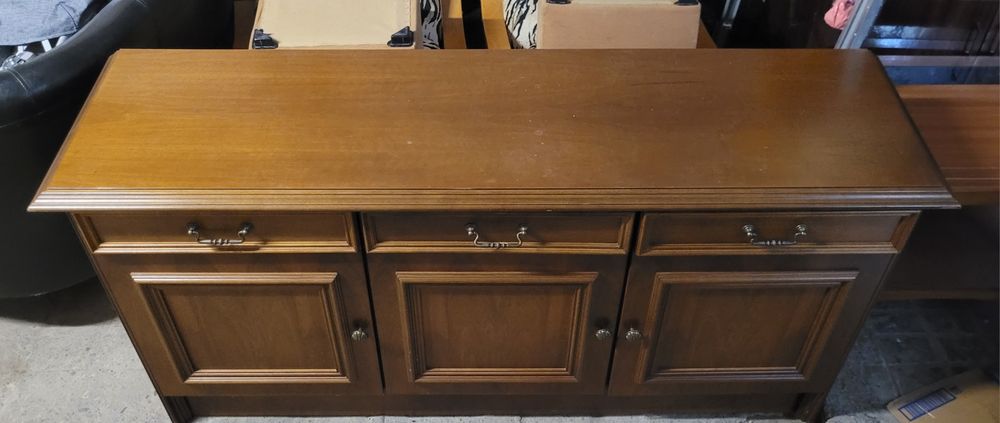 Komoda 160cm. Retro.  Solidna