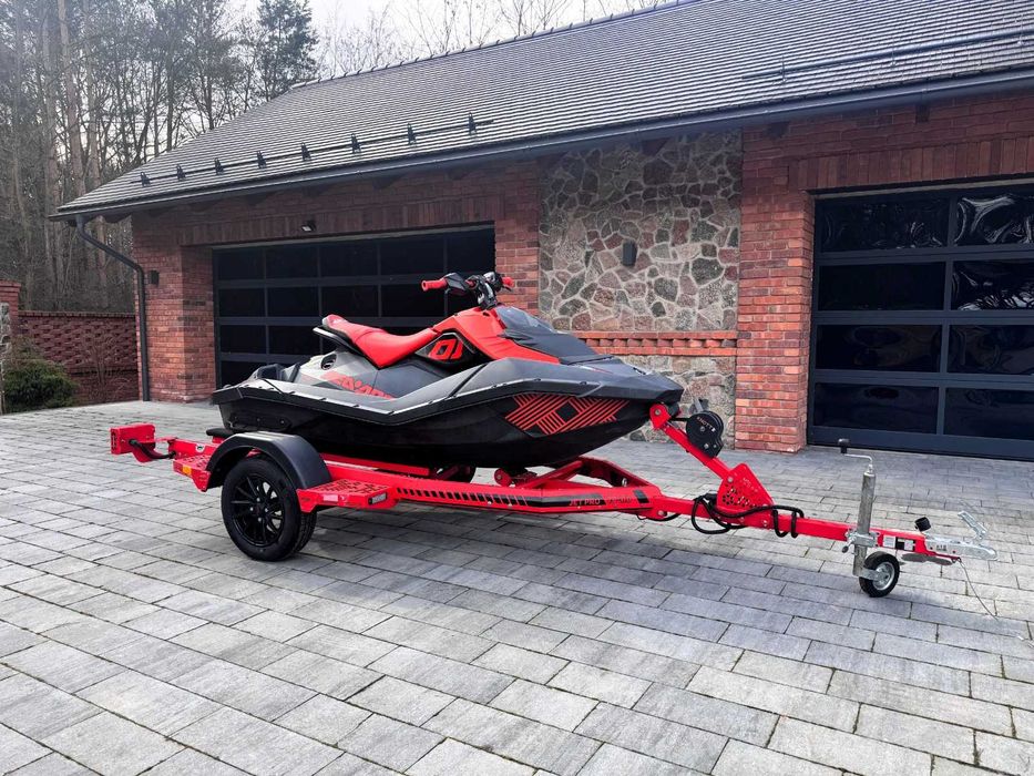 Sea doo trixx  2 up  43 MTH  z przyczepa Ta-No