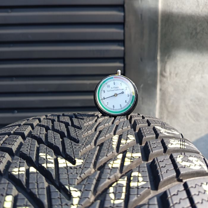 245/45/R18 Goodyear UltraGrip Performance 3