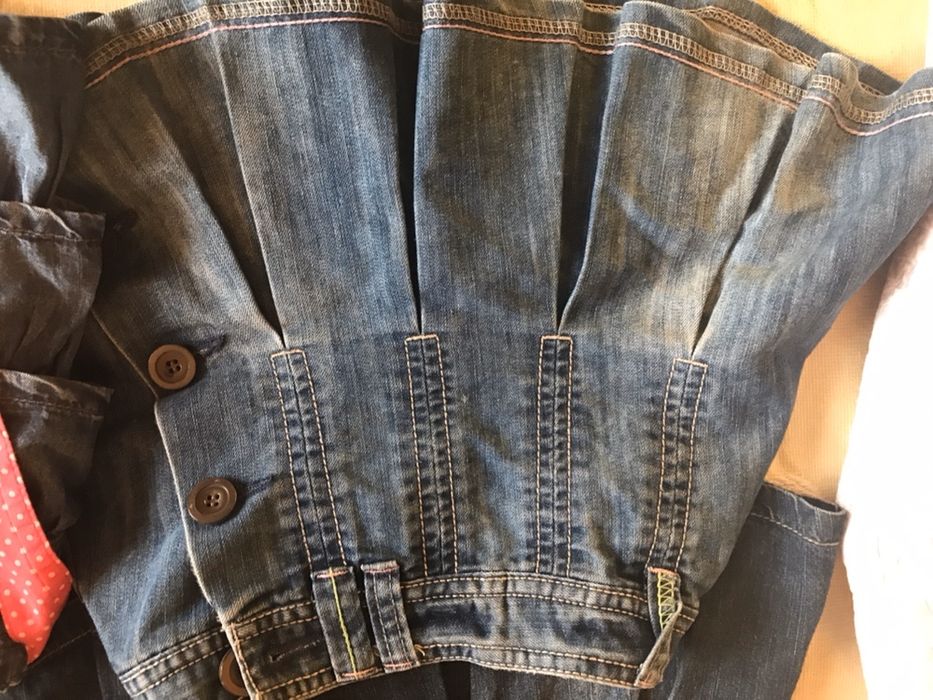 Saias e casaca de ganga 4 a 5 anos, portes grátis