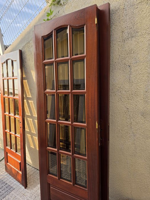 4 Portas com vidrado impecáveis