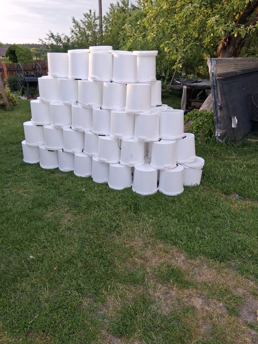 Wiadra plastikowe 20 l
