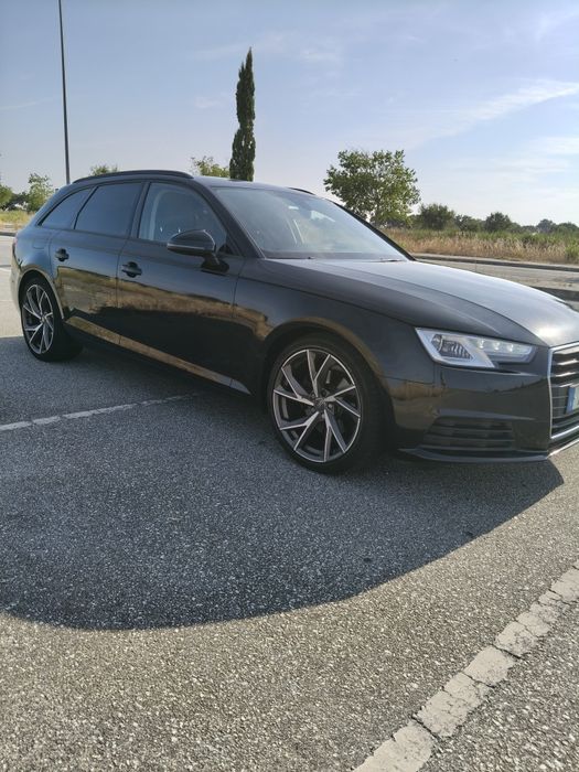 AUDI A4 AVANT S-tronic