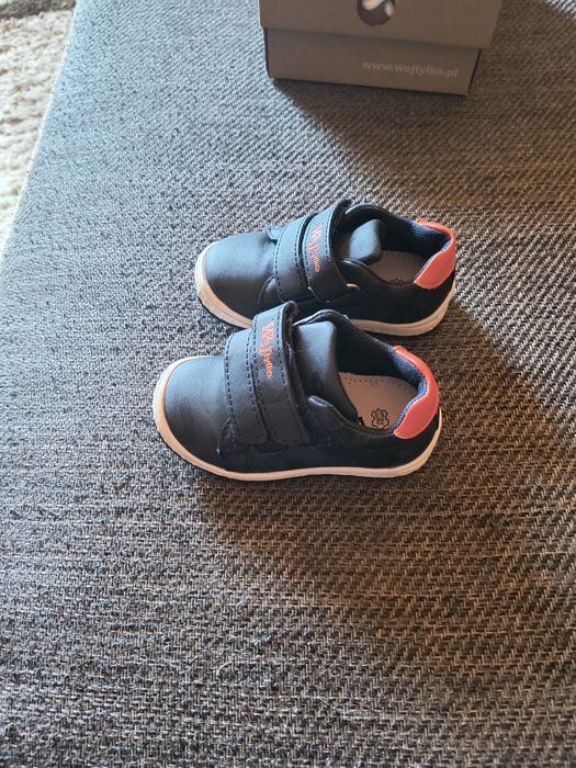 Sprzedam buty wojtylko rozmiar 22.