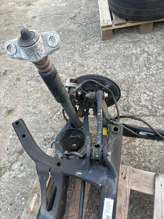 Kia ceed belka zawieszenia tył