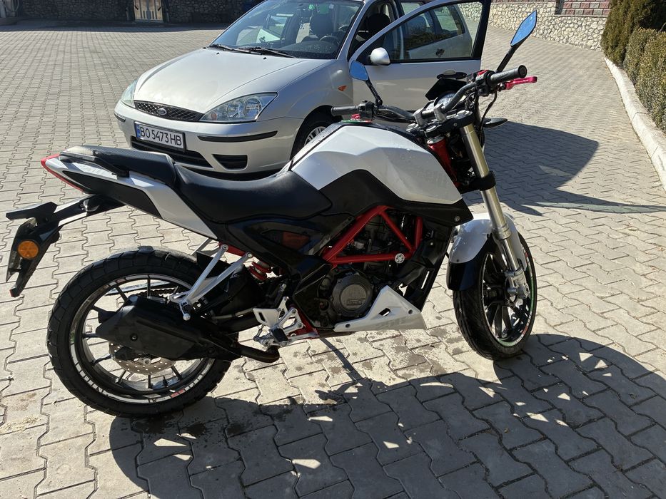 Benelli tnt 250 2016