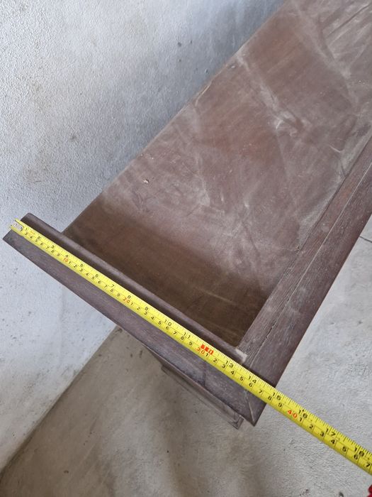 Ofereço Móvel superior de madeira maciça (Azeitão)