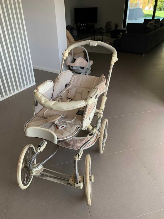 Carrinho de bebé Babycar