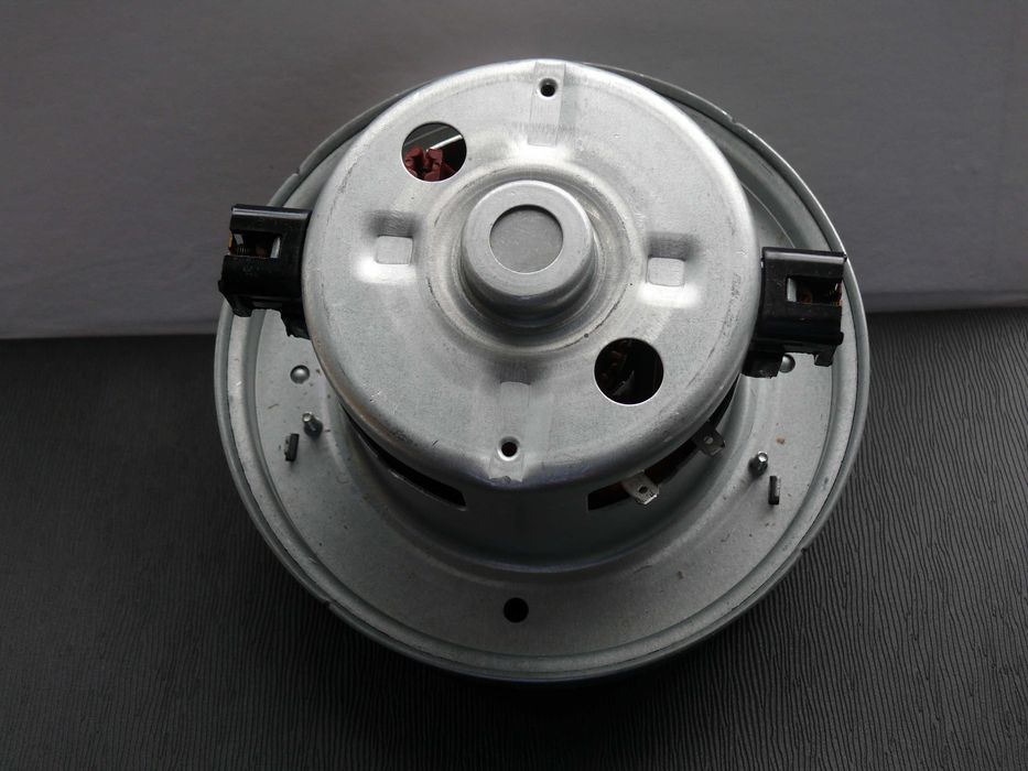 Двигатель для пылесоса Самсунг 1600Вт vcm-k40hu