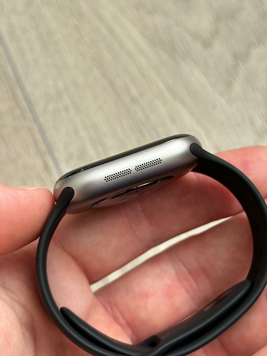 Apple Watch 11 42mm space grey майже новий