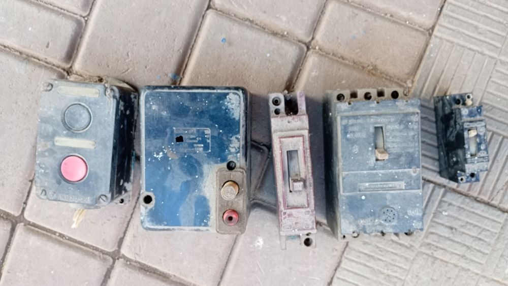 Рубильник автоматичний вимикач