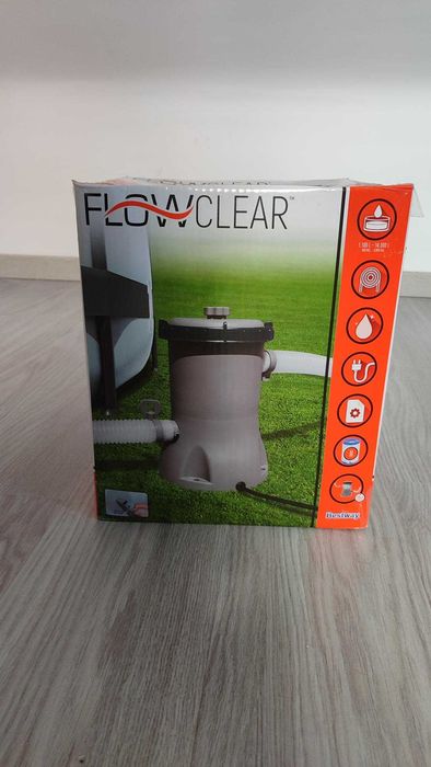 Piscina com Motor e Resguardo