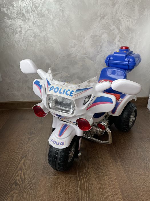 Дитячий електромотоцикл