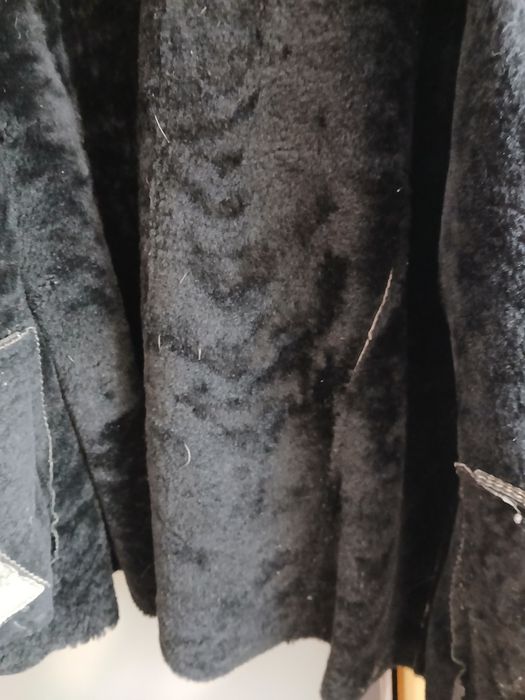 Куртка шкіряна на натуральній цегейці.