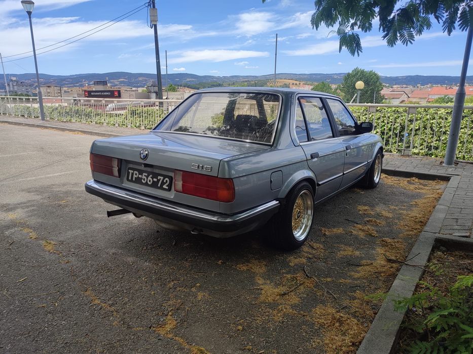 Bmw e30 316 carb