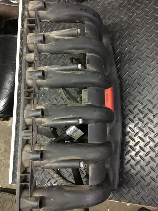 BMW E39 - kolektor ssący