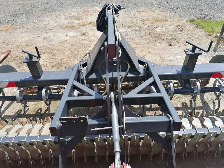 agregat uprawowo-siewny Agro-Tom 3m