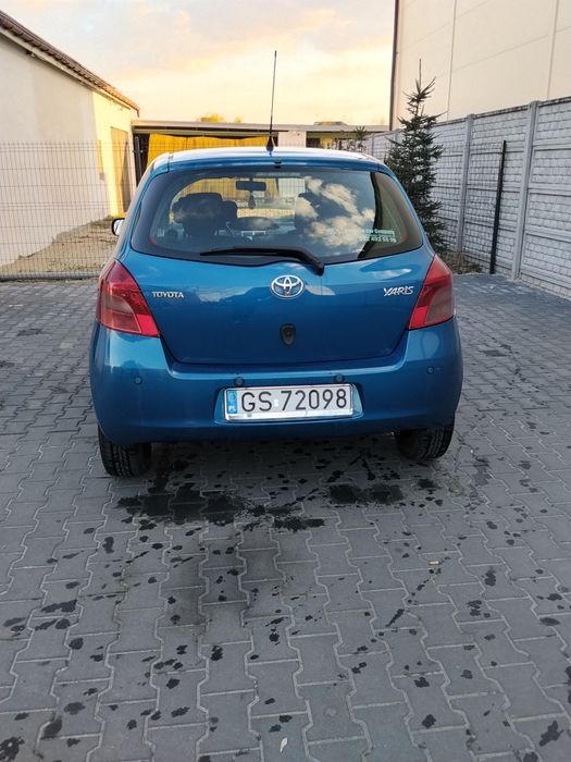 Sprzedaję samochód.