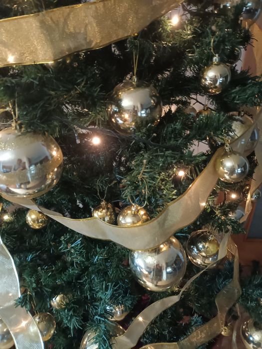 Árvore de Natal com toda a Decoração