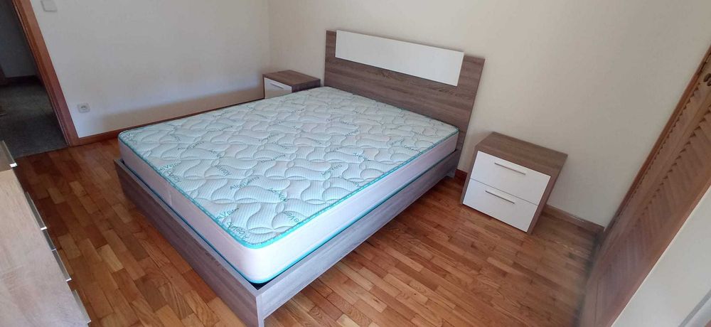 Arrendamento de apartamento T2 na Rua Rodrigo da Fontinha, 7 lote - Viana do Castelo