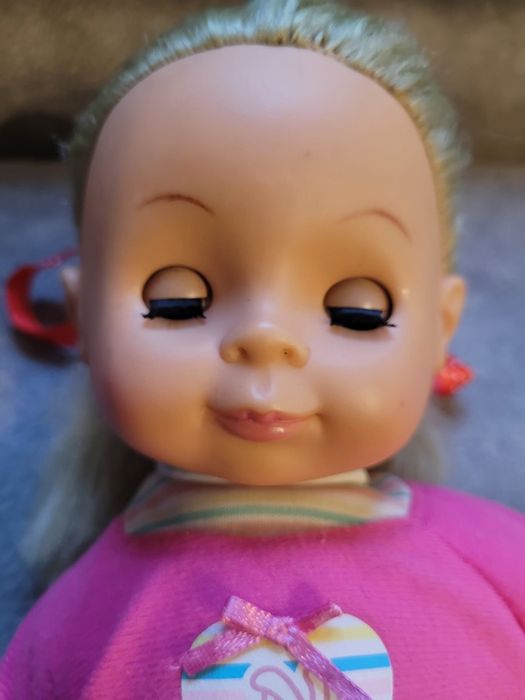 Lalka Natalia,  mówi po polsku