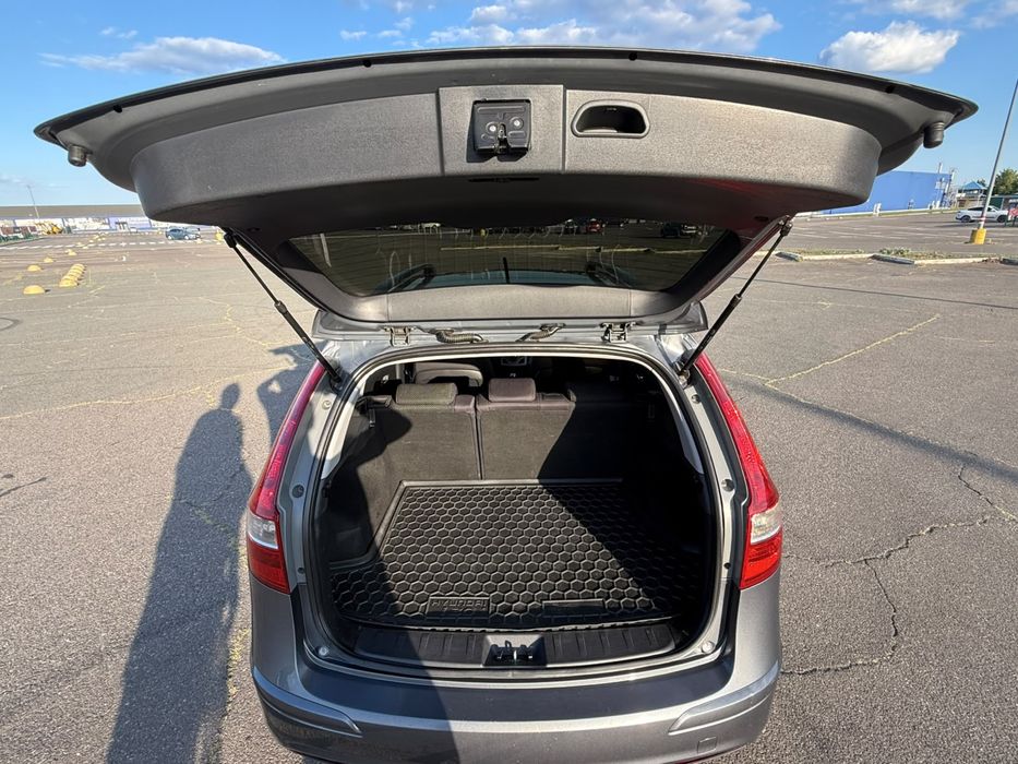 Продам автомобіль Hyundai i30CW