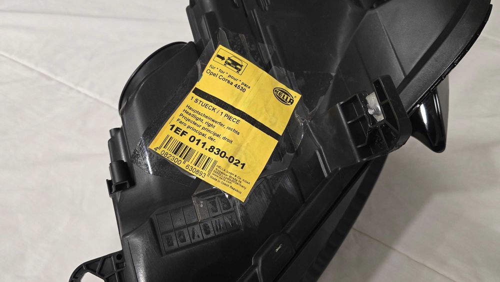 HELLA Farol principal Opel Corsa E