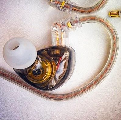 KZ НАУШНИКИ профессиональные супер звук качество вакуумные проводные