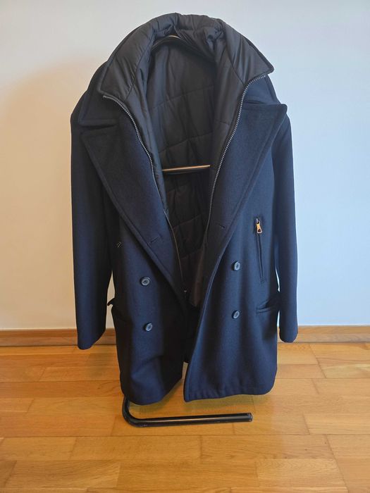 Vendo sobretudo azul-marinho Massimo Dutti,  tamanho L/40, bom estado
