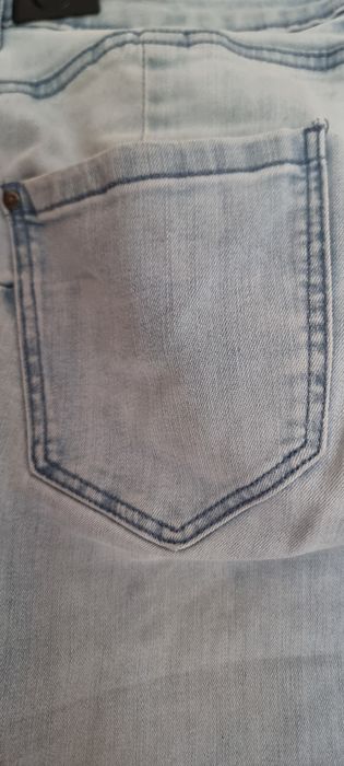 Damskie spodnie jeansowe rozm 40