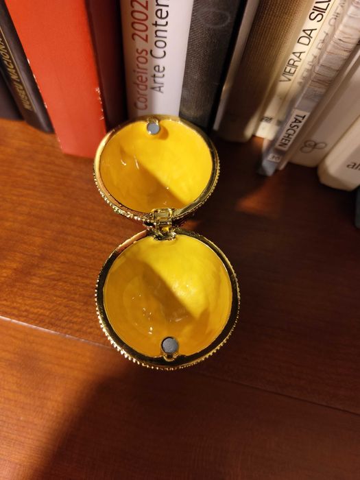 Ovo estilo Fabergé russo