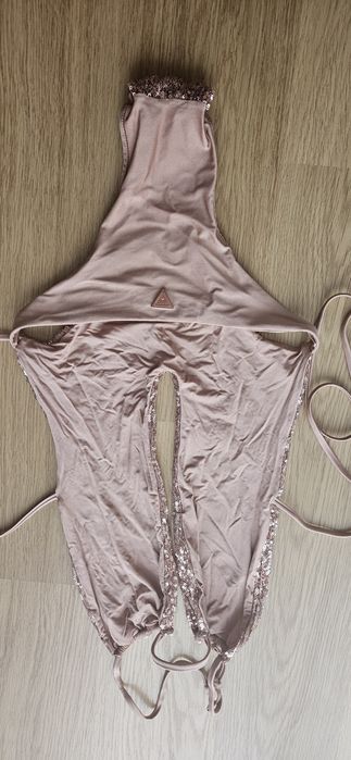 Strój jednoczęściowy cekiny brąz GUESS 36 38