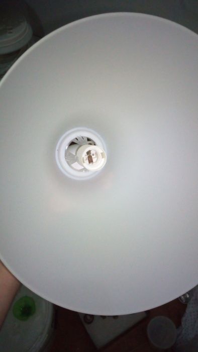 Candeeiro em plastico