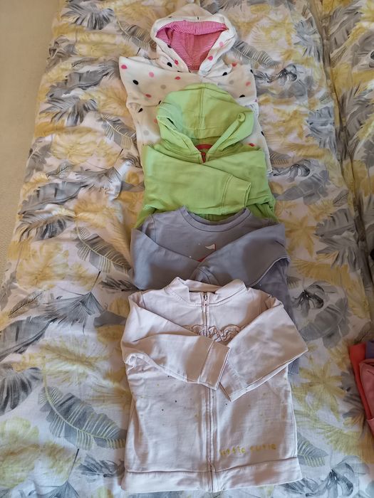 Bluzy  dla  dziewczynki