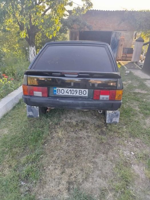 Автомобіль ВАЗ 21093