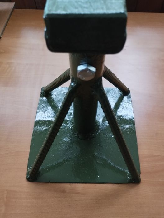 Підставка-козлик.