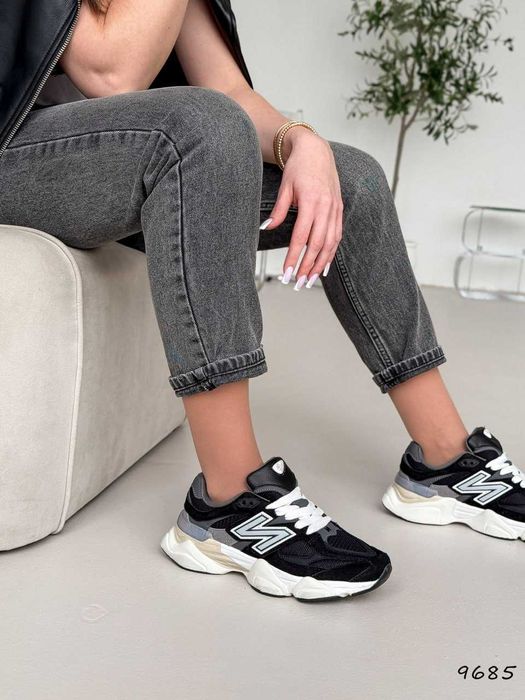 Жіночі кросівки зашеві на весну (36-41) Нью Беланс 9060 чорні-білі