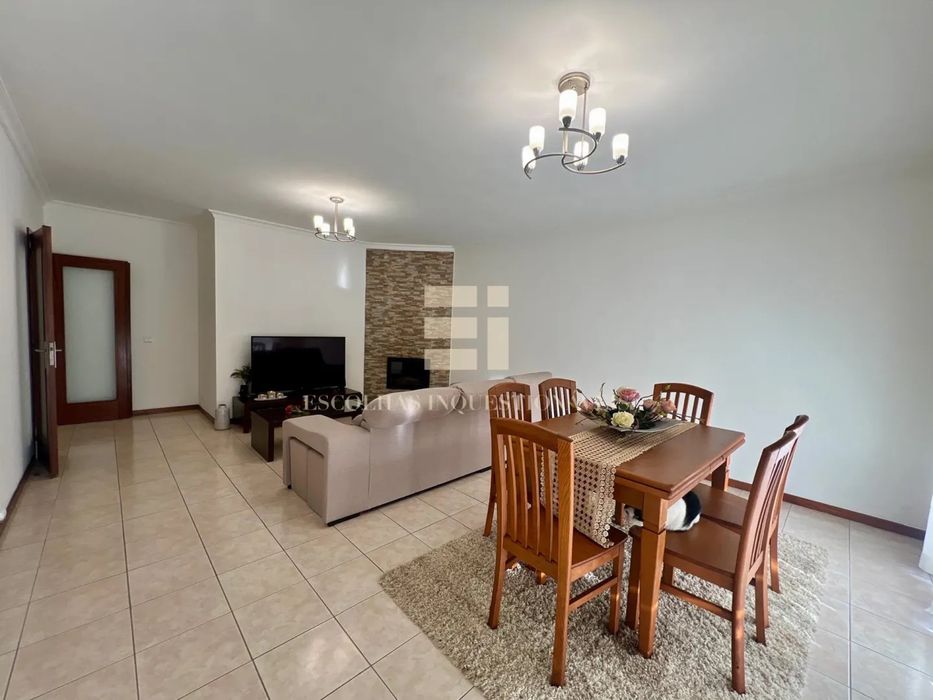 Apartamento T3 Parada de Todeia