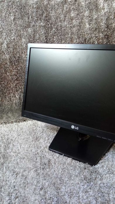 Monitor LG estado perfeito