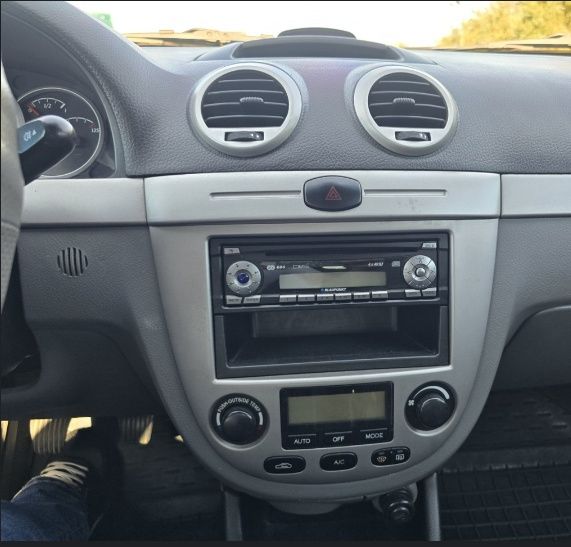 Автомобіль Chevrolet Lacetti 1.8 CDX