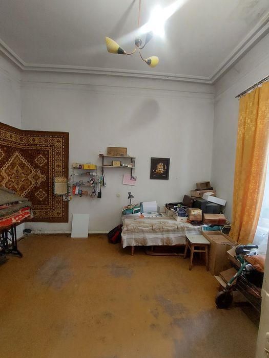 Продам 4к квартиру в Центрі міста