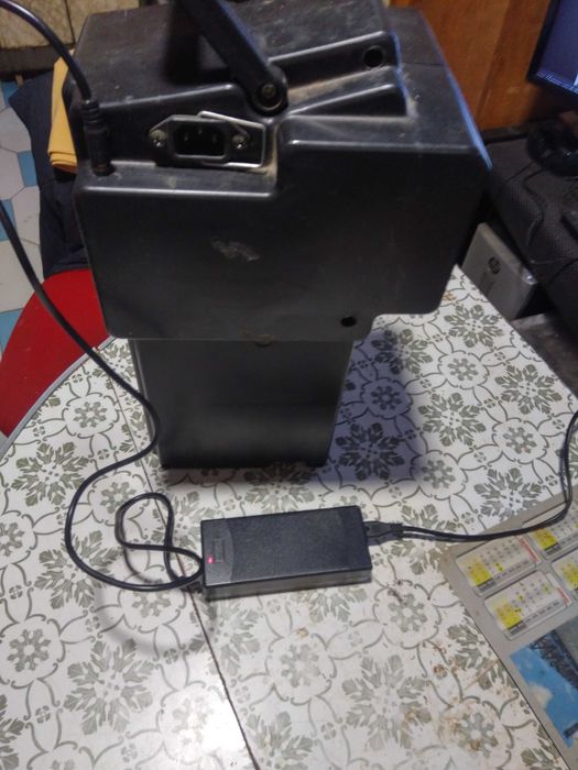 Caixa  scooter electrico 48v