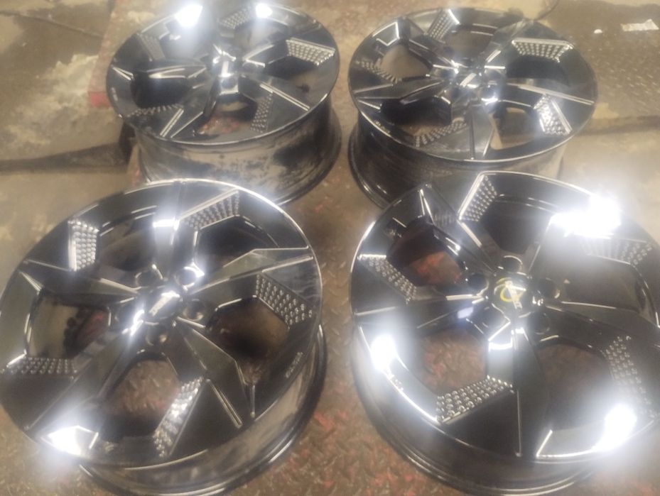 5x114,3 19 cali dezent do Black 8 j et 40  powystawowe/demo/nowe
