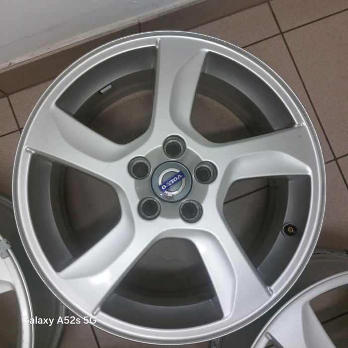 Felgi aluminiowe Volvo V60 S60  7Jx17 et50   31200602