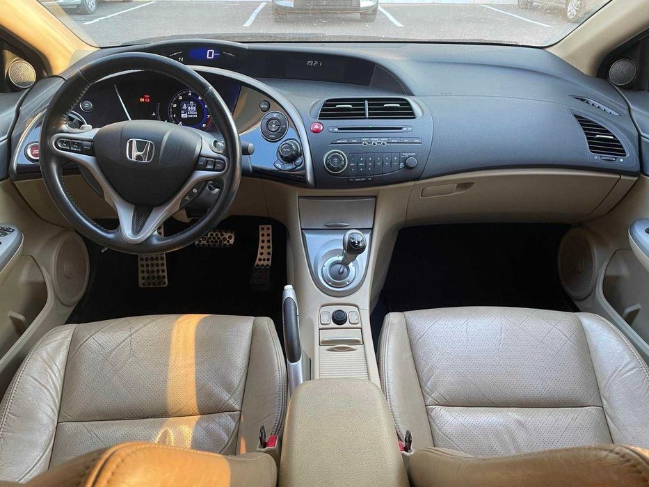 Honda Civic 5D 2008