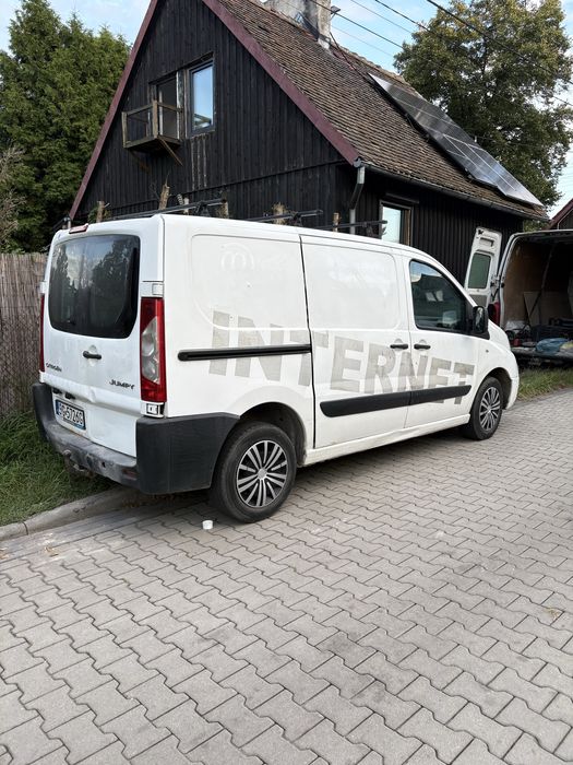 Wynajem samochodu dostawczego – Citroën Jumpy