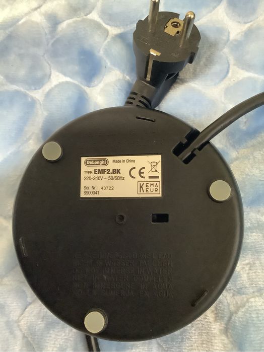 Капучінатор, спінювач молока Delonghi EMF 2 BK чорний