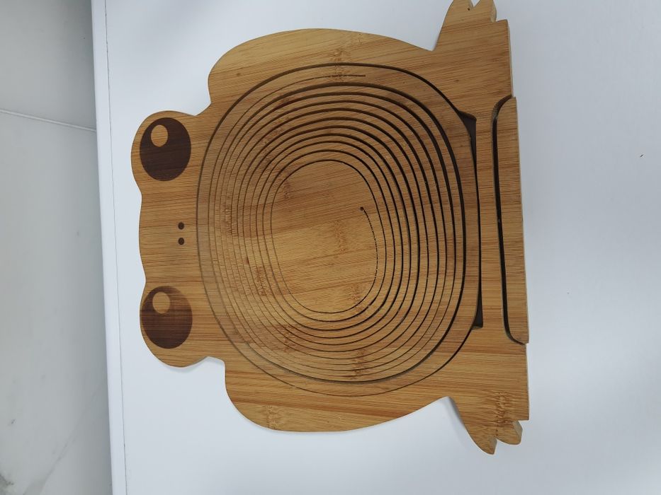 Деревянная конфетница